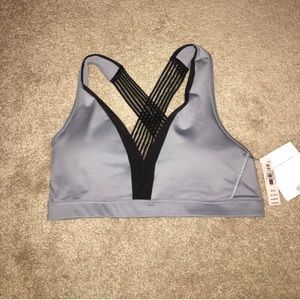 VS Sports Bra NWT